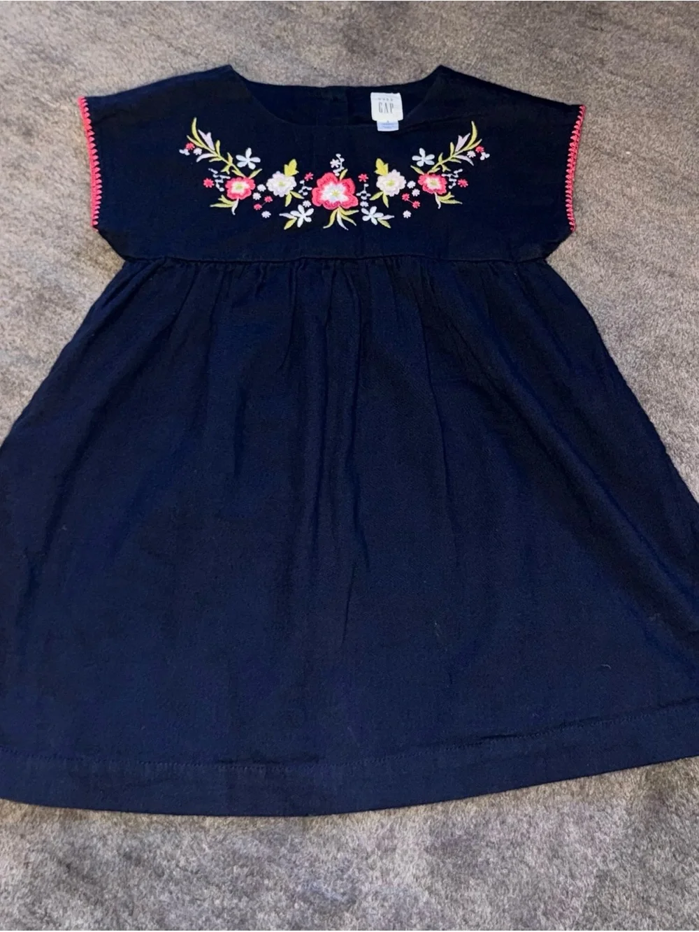 Baby Gap Girls Dress Bundle Size 3T Floral Embroidered 2pc
